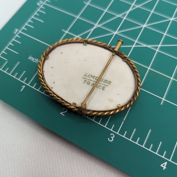 Limoges France Vintage Oval Porcelain Rose Flower Brooch Pin Trombone Clasp - Picture 8 of 9